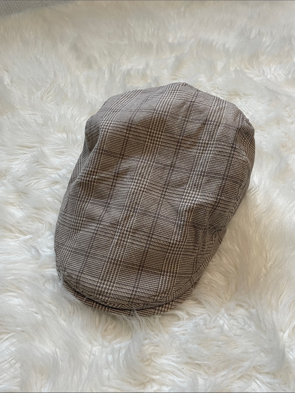 DSW Plaid Newsboy Cap in Taupe and Brown L/XL
